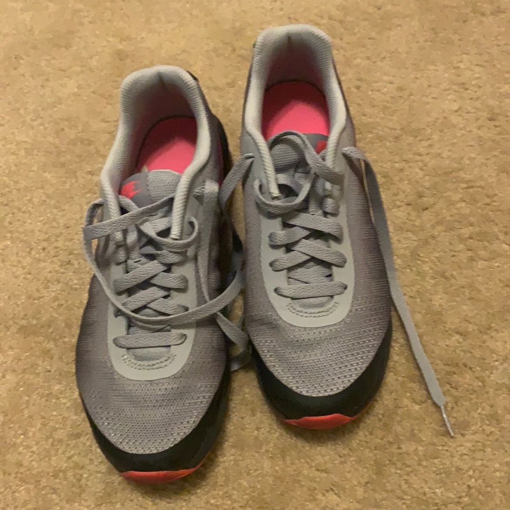 Nike Invigor